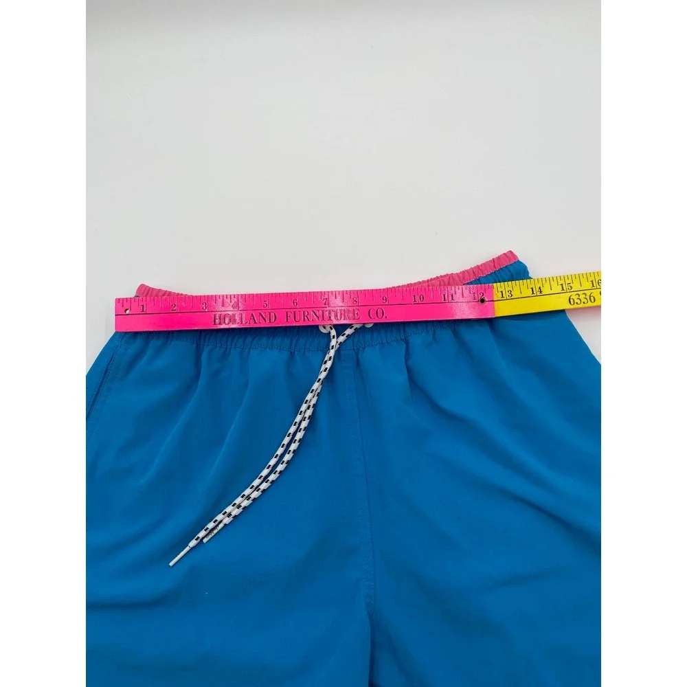 Chubbies Swim Trunks Blue Pink 5.5 Inch Inseam Pineapple Patch Mens Medium
